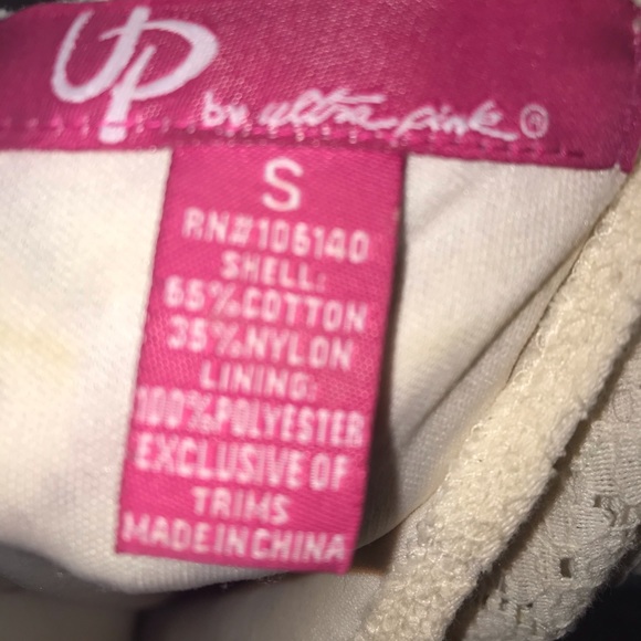 Simple lace dress - Picture 4 of 6